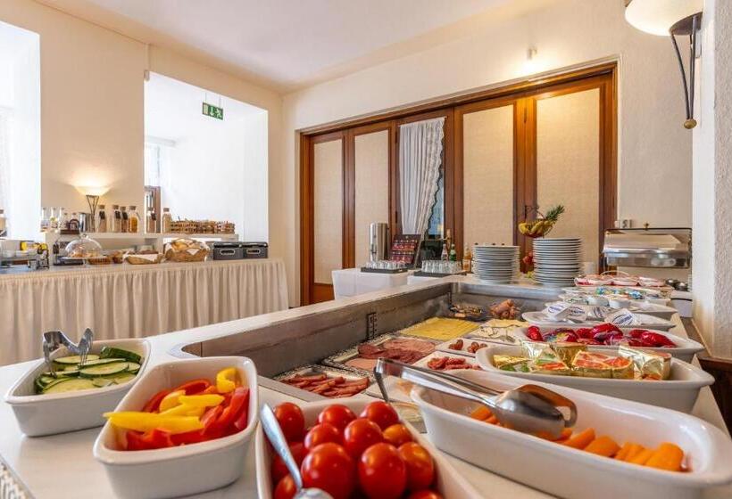 Отель Trip Inn Aschaffenburger Hof