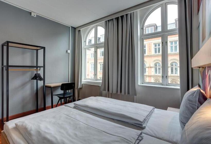 هاستل Urban House Copenhagen By Meininger