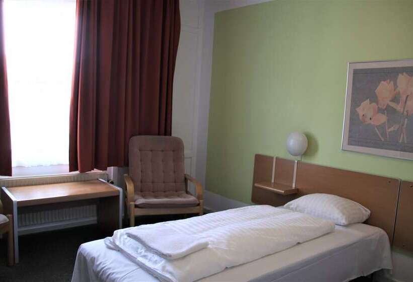 هتل Ebeltoft Park B & B