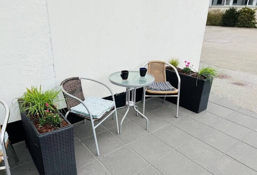 هتل Frederikshavn