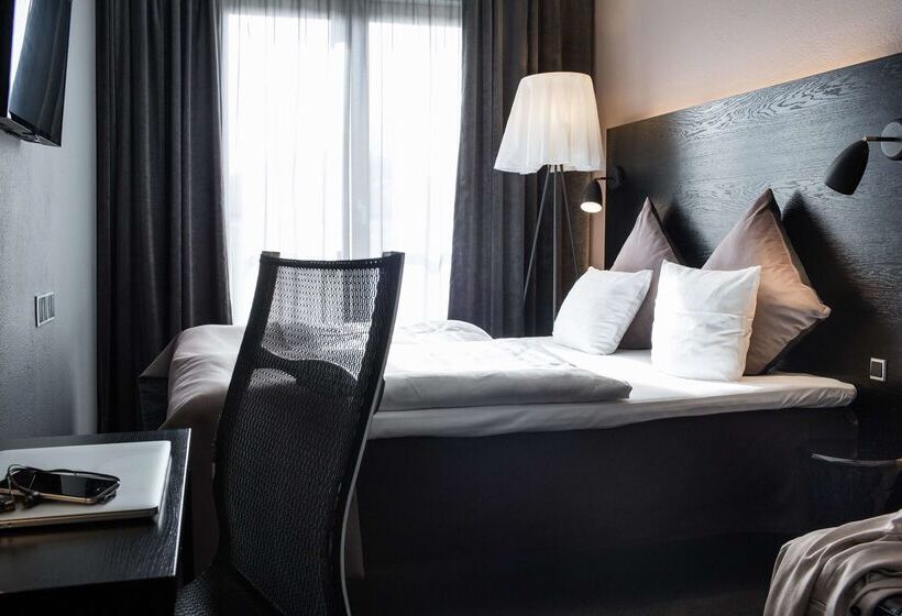 هتل Scandic Front