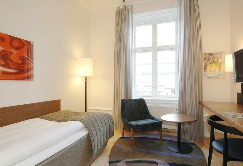 هتل Scandic Webers