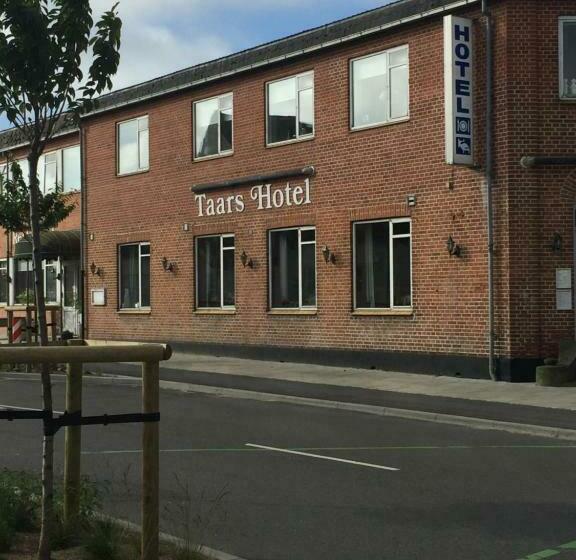 בית מלון כפרי Taars