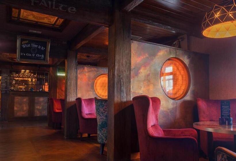 Holyrood Hotel   Leisure Centre & The Spa At Orchids