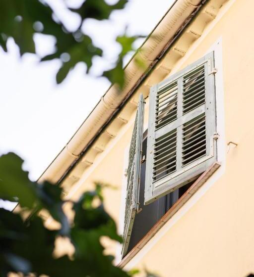 בית מלון כפרי Auberge De La Tour