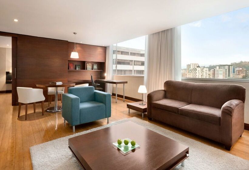 هتل Hilton Colon Quito