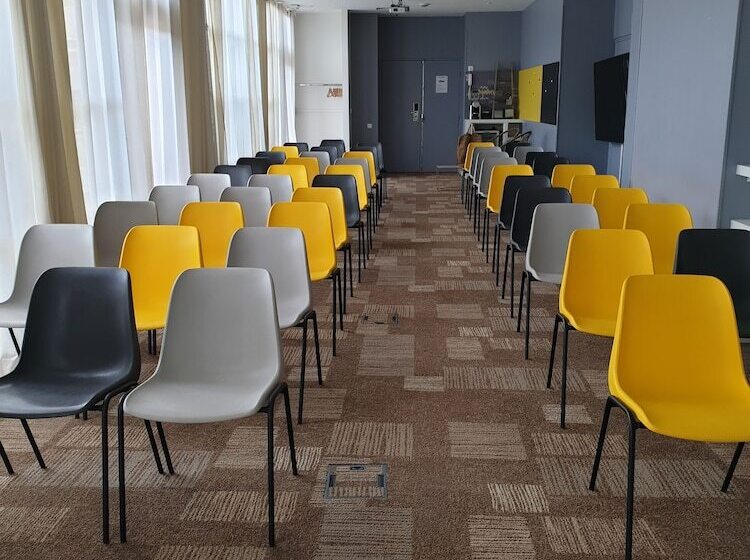 هتل Ibis Montpellier Centre Polygone
