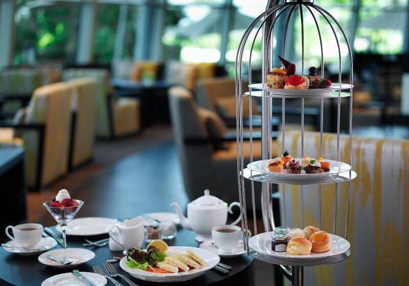 Jumeirah Beach Hotel Dubai