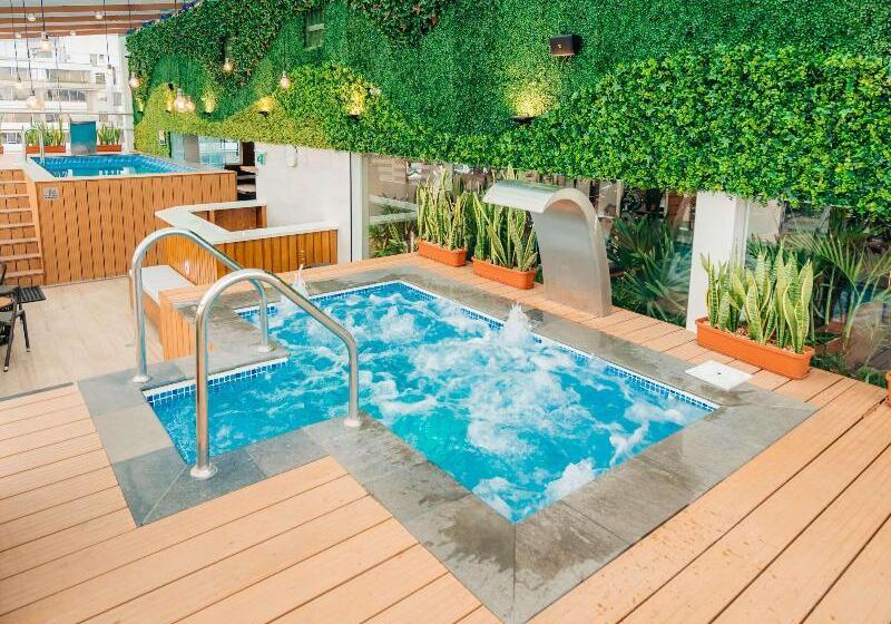 هتل Mercure Alameda Quito