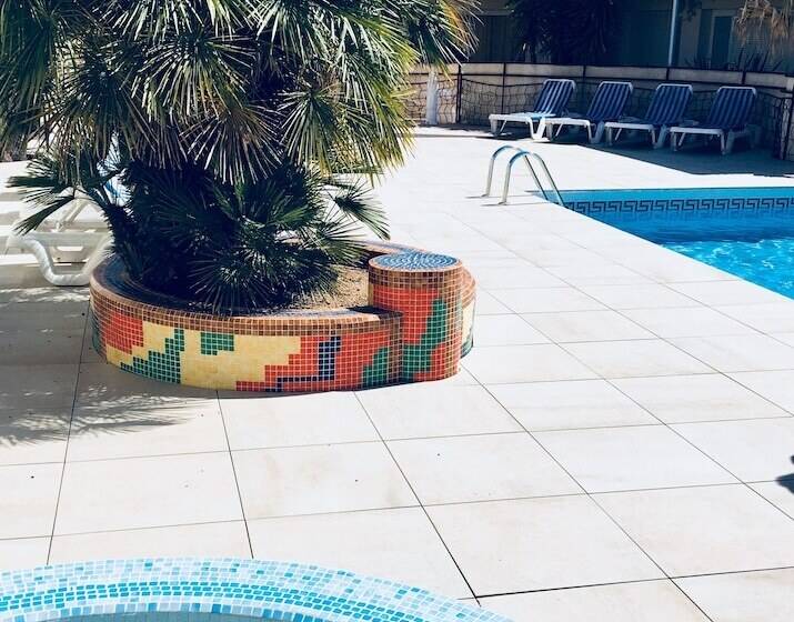 מוטל Amerique Hotel Palavas   Piscine   Plage