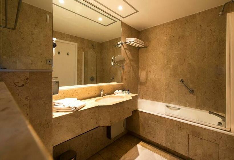 هتل Beau Rivage