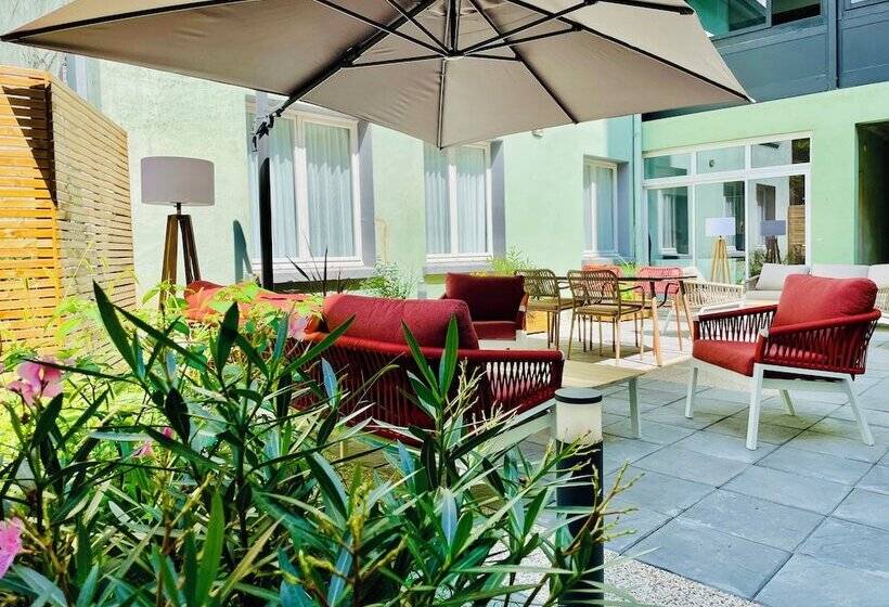 هتل Hôtel Villa Berlioz