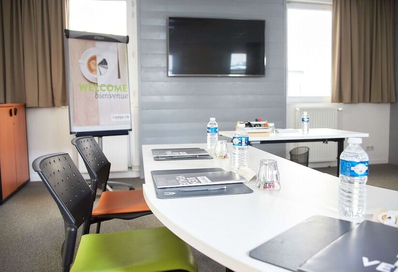 Отель Campanile Dijon Centre  Gare