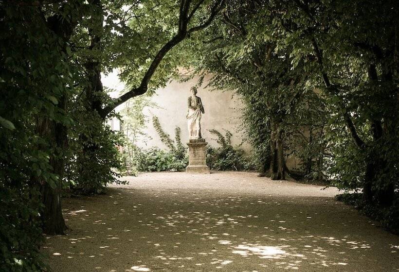 호텔 Chateau De Pizay