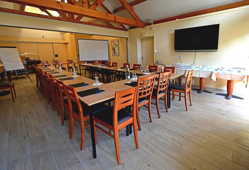 בית מלון כפרי Logis Hôtel Des Lacs Paris Sud