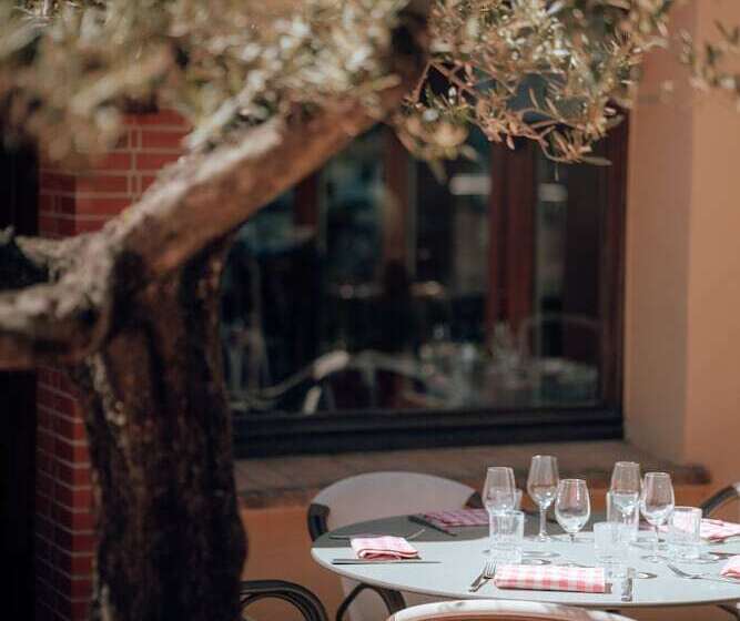 هتل Ermitage De L Oasis & Spa  Cannes Mandelieu