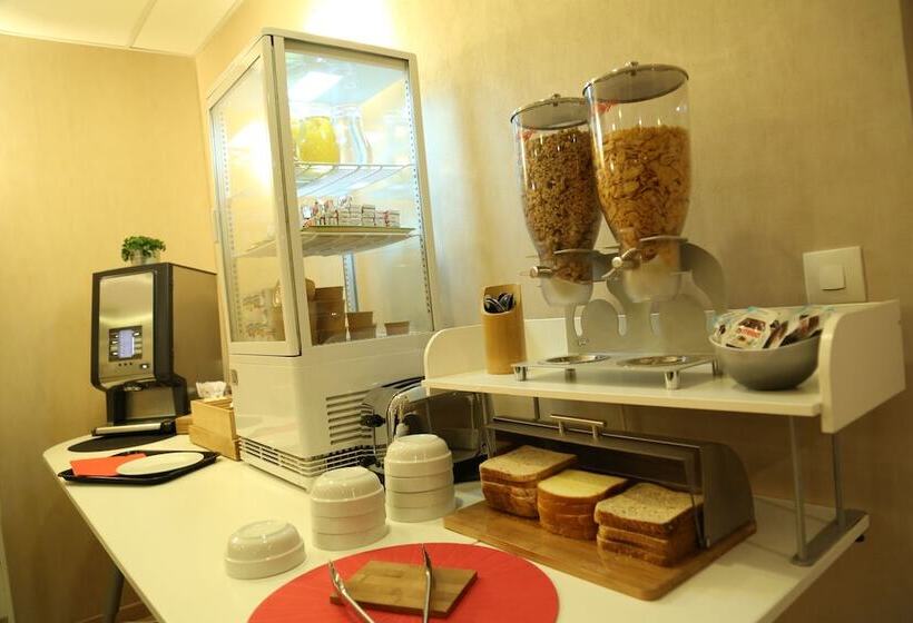 هتل Hôtel Concorde Béziers