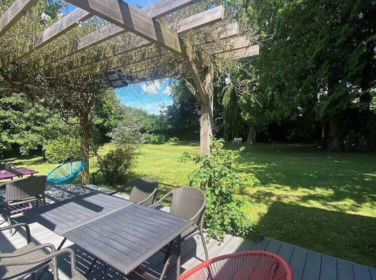 ホテル Le Clos Du Pontic Logis Et Cit