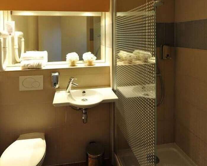 فندق The Originals Annemasse Sud   Porte De Genève