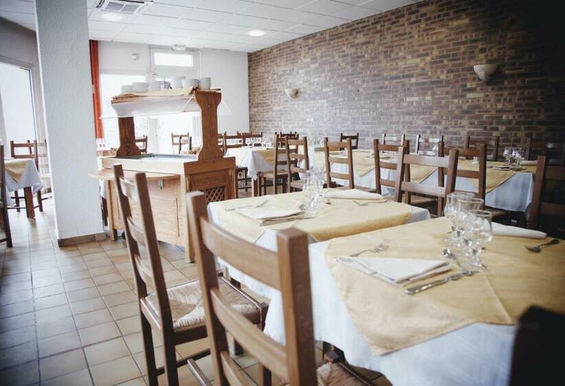 La Roseraie  Hotel & Restaurant