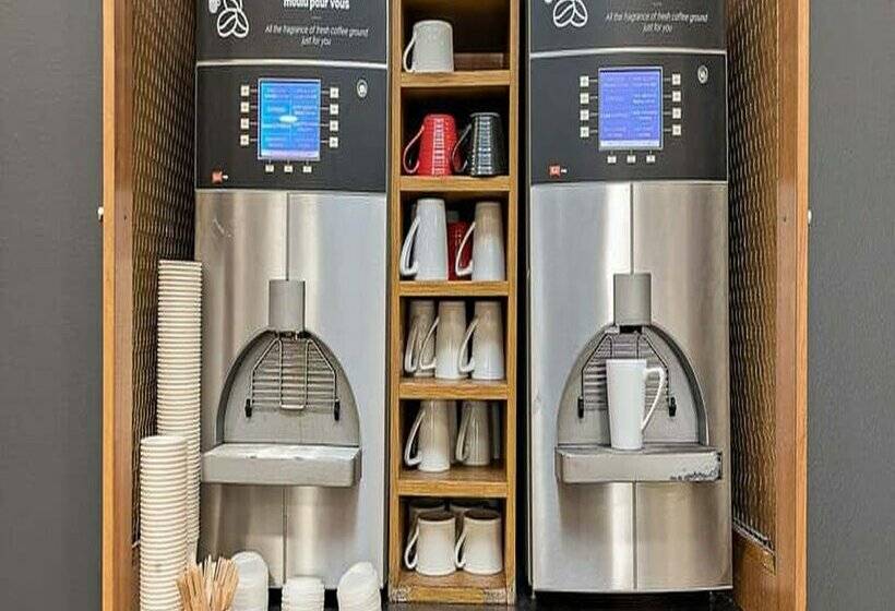 B&B HOTEL Rouen Centre Rive Droite