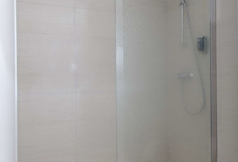 Brit Hotel Toulouse Colomiers – L’esplanade