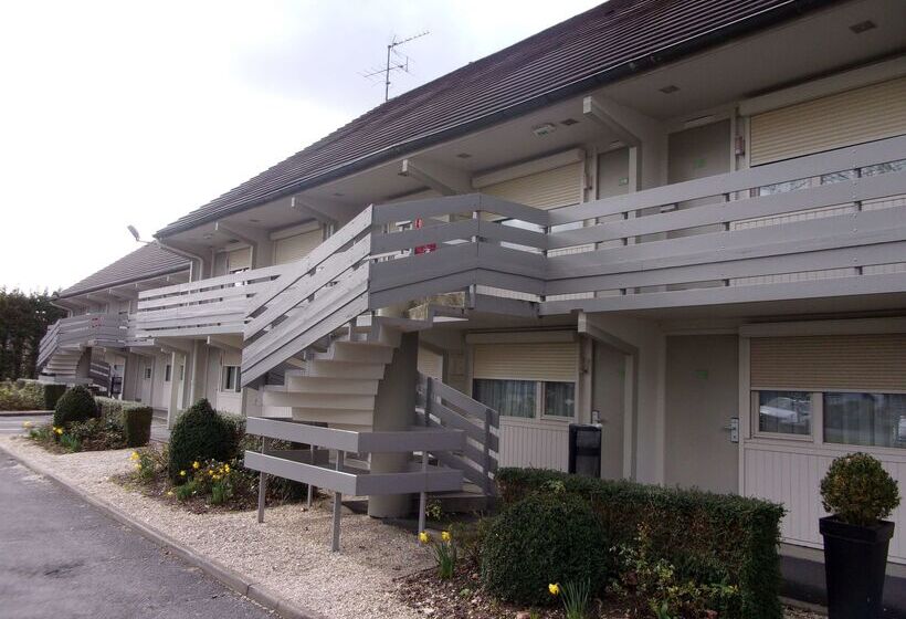 Campanile Hotel Chantilly