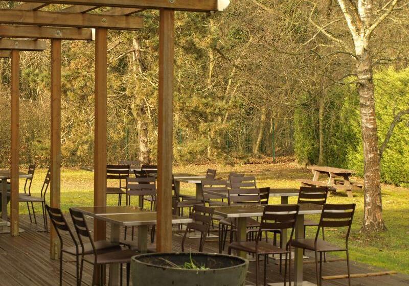 Campanile Hotel Chantilly