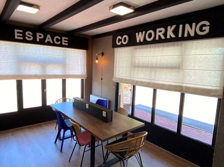 בית מלון כפרי Campanile Colmar Parc Des Expositions