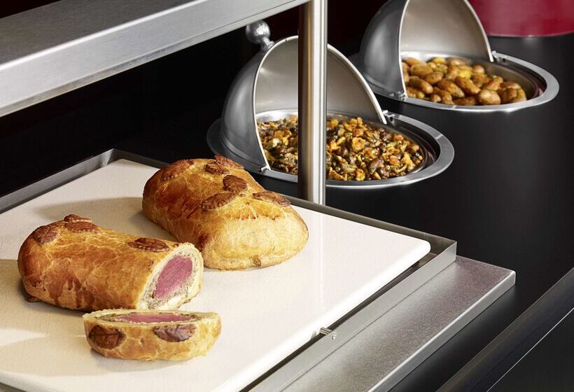 Отель Campanile Marne La Vallee  Torcy