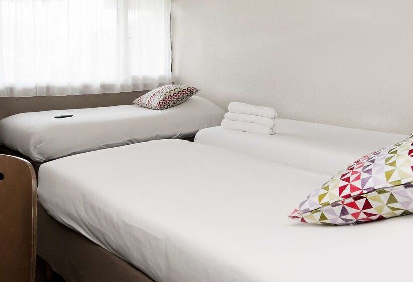 Отель Campanile Marne La Vallee  Torcy