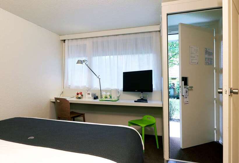 Отель Campanile Marne La Vallee  Torcy