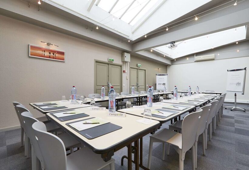 בית מלון כפרי Campanile Paris Ouest   Porte De Champerret Levallois