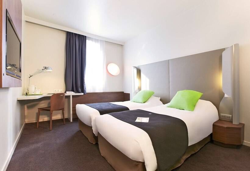 هتل Campanile Saint Quentin En Yvelines