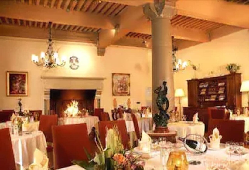 هتل Chateau Des Comtes De Challes