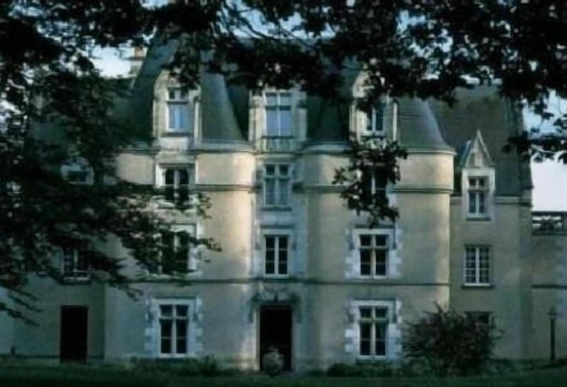 호텔 The Originals Château De Perigny