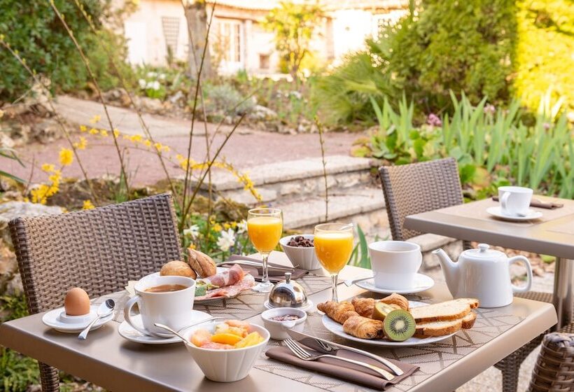 호텔 The Originals Château De Perigny