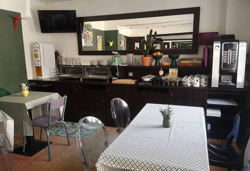 בית מלון כפרי The Originals Boutique, Hôtel D Angleterre, Le Havre, Centre, Plage