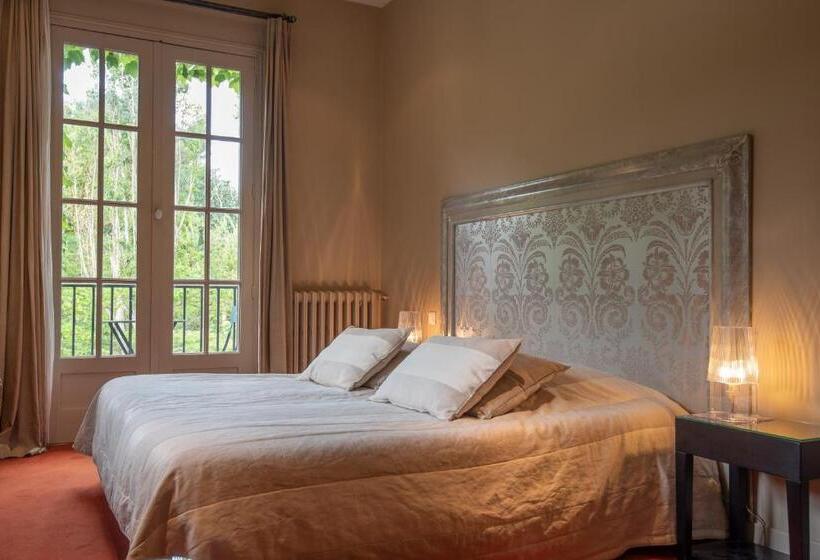 فندق Domaine D Auriac  Relais & Chateaux