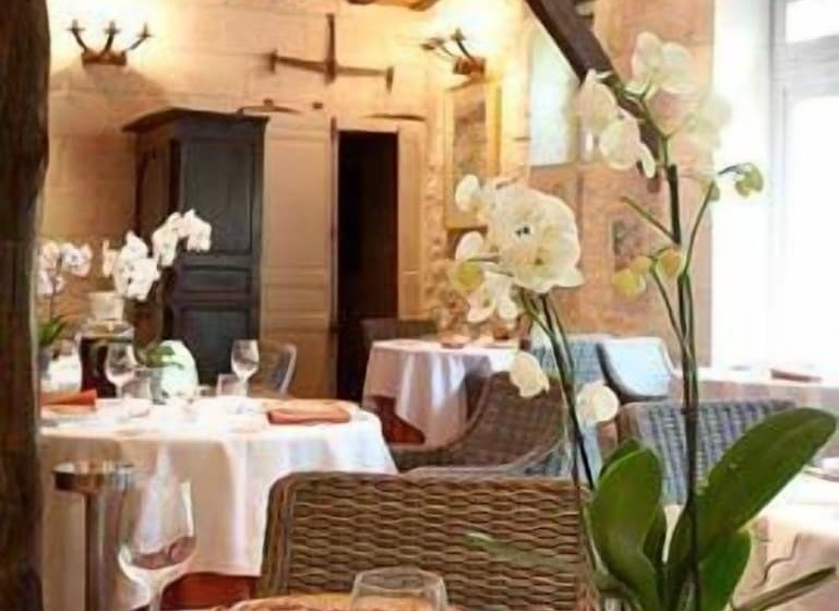 Отель Hostellerie Les Hauts De Sainte Maure