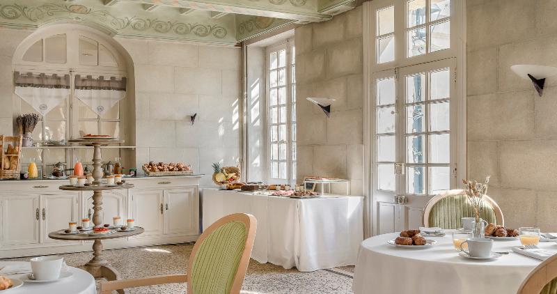 ホテル Hôtel La Magnaneraie