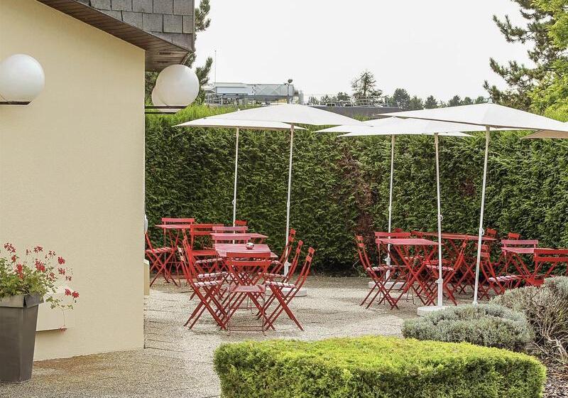 هتل Ibis Châlonsenchampagne