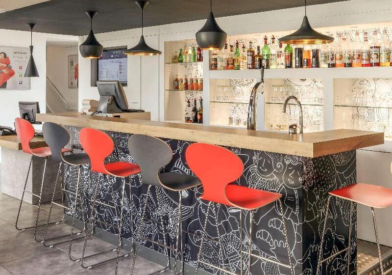 هتل Ibis Châlonsenchampagne