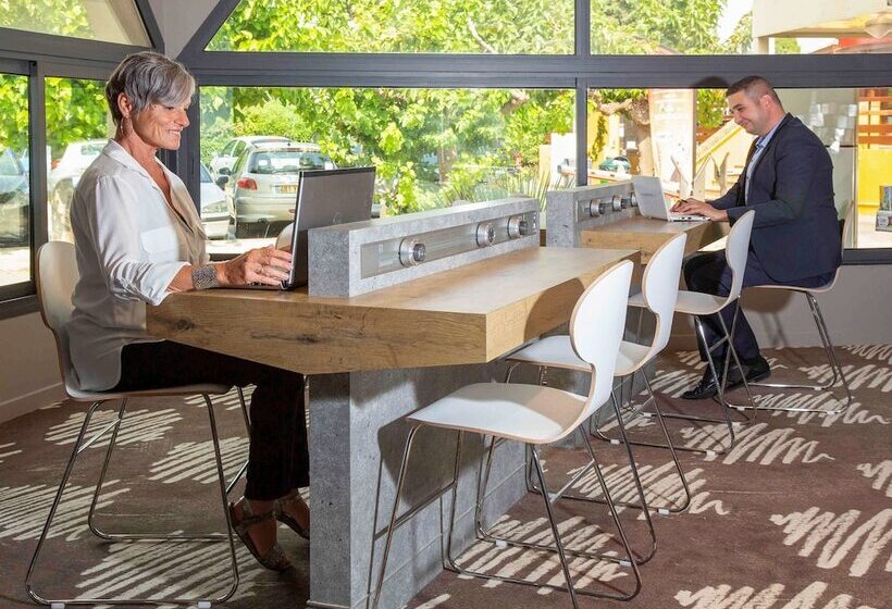 هتل Ibis Montpellier Sud