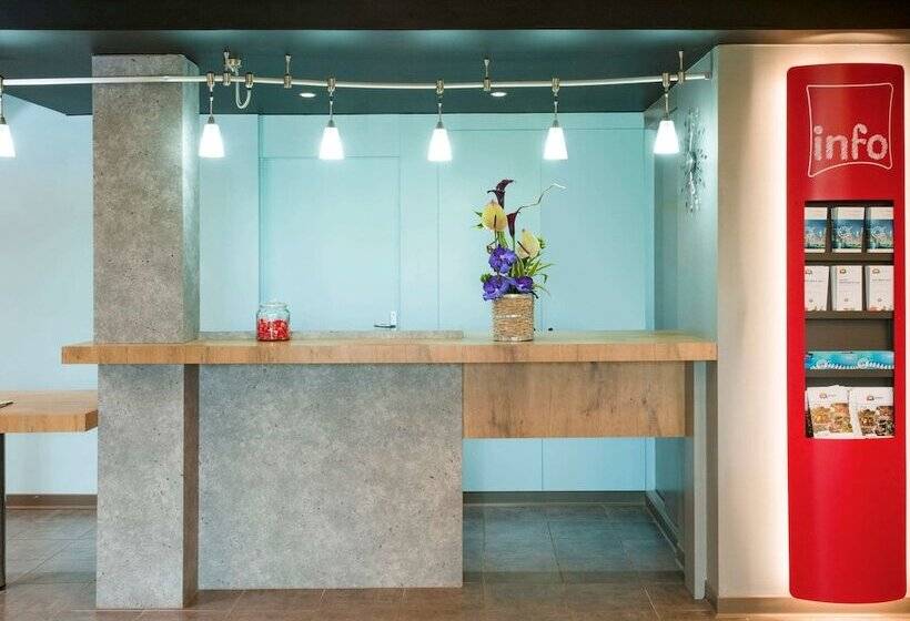 ホテル Ibis Saint Rambert D Albon