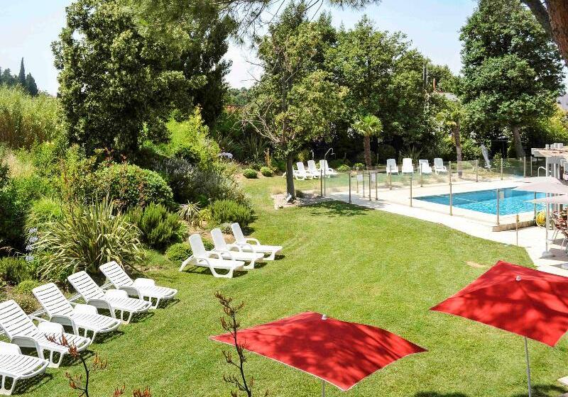 فندق Ibis Salon De Provence