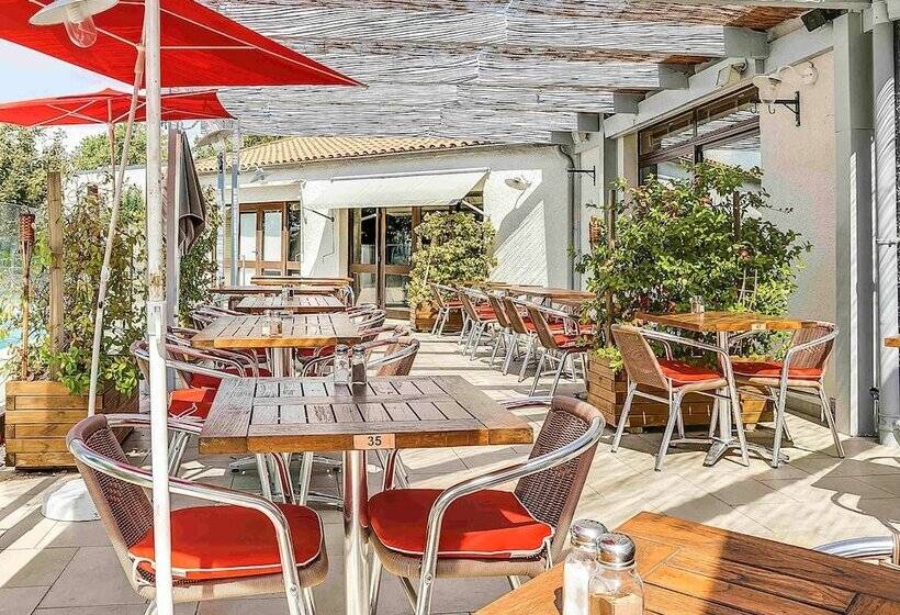 בית מלון כפרי Ibis Salon De Provence