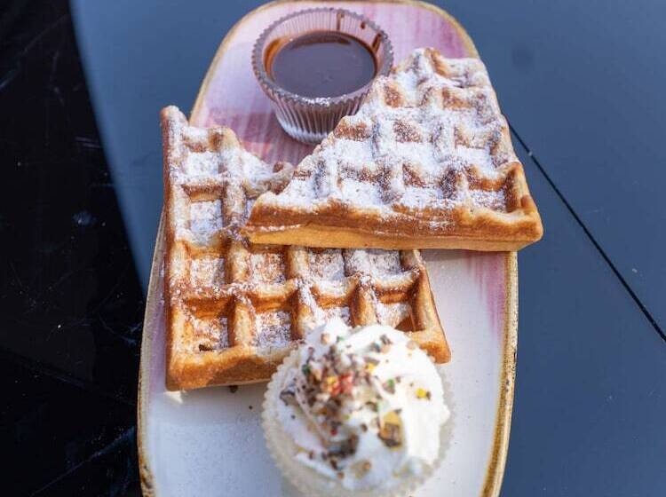 Отель Kyriad Lyon Sud  Sainte Foy