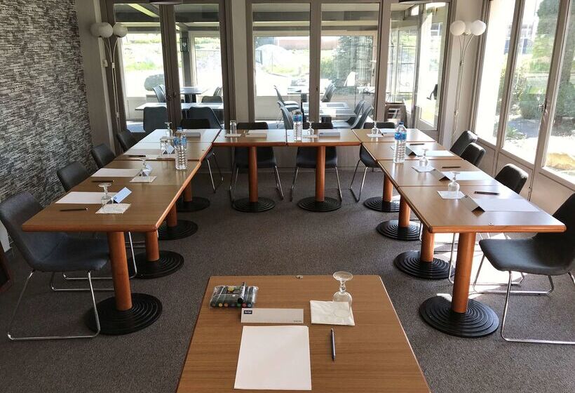 호텔 Kyriad Valenciennes Sud  Rouvignies