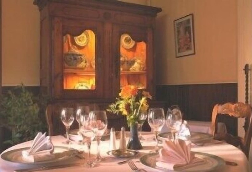 호텔 Logis Hôtel Du Pont Neuf